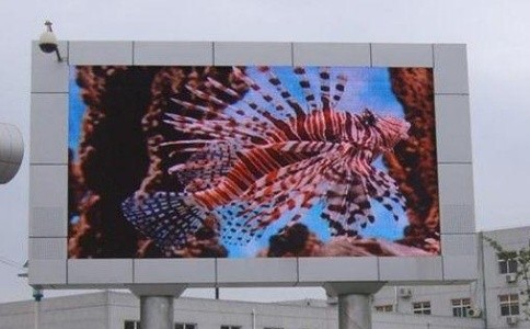 成都led顯示屏生產(chǎn)廠家：led顯示屏如何調(diào)整色調(diào)？