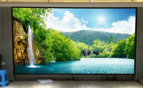 高清，高亮，高對(duì)比度，小型LED全彩屏的獨(dú)特魅力 | 成都LED顯示屏